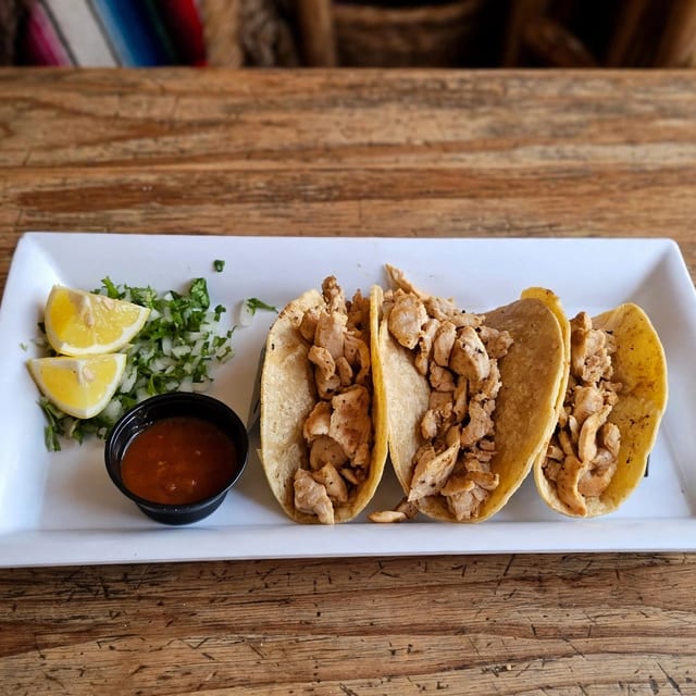 Pollo Asado/Grilled Chicken Taco.